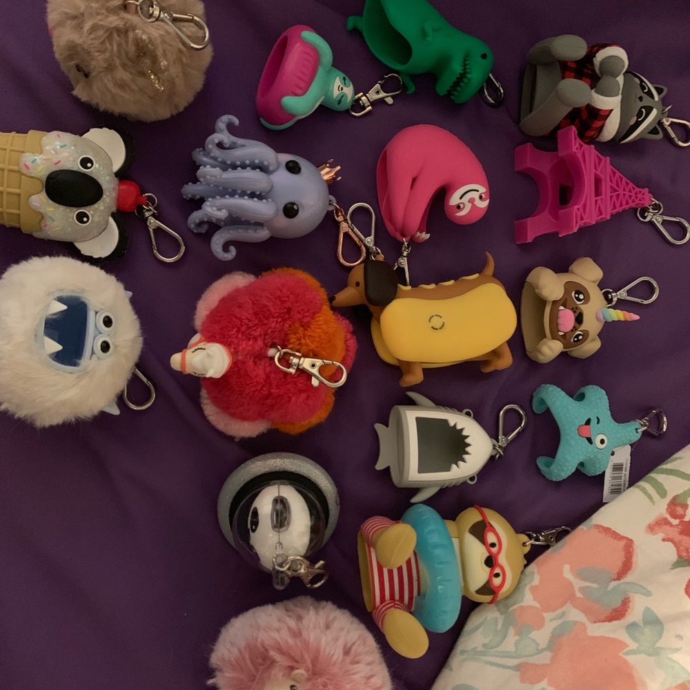 Lots Of Pocketback Holders